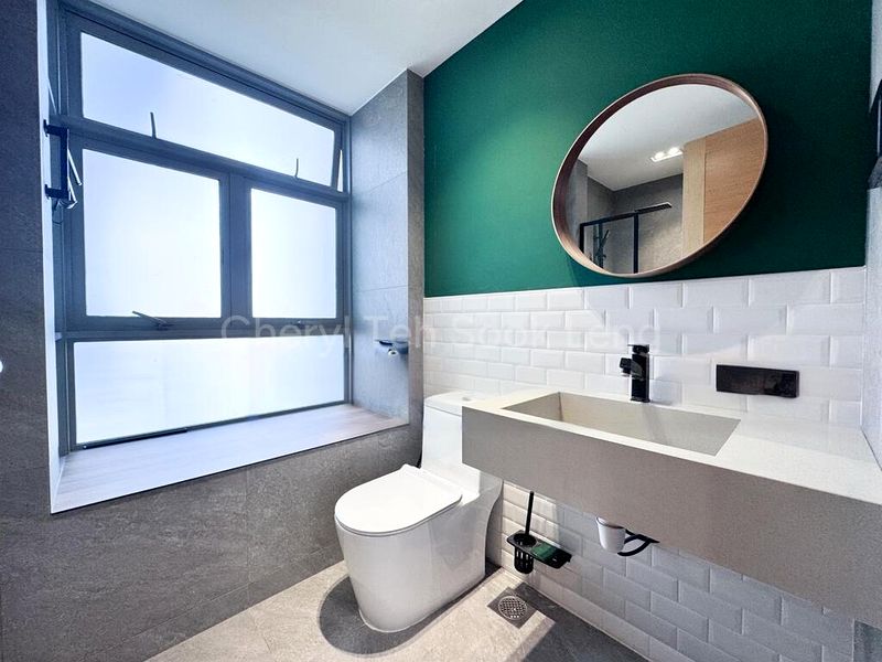 6 Bed Condo for Rent in  The Infiniti - Image 10
